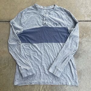 Hurley Gray Size Medium Black Long Sleeve Henley Chest Stripe w/3 buttons